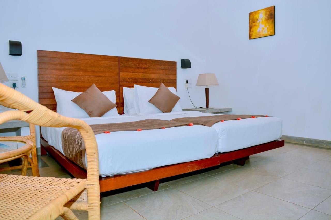 Amaranthe Bay Resort & Spa Triquinimale Exterior foto