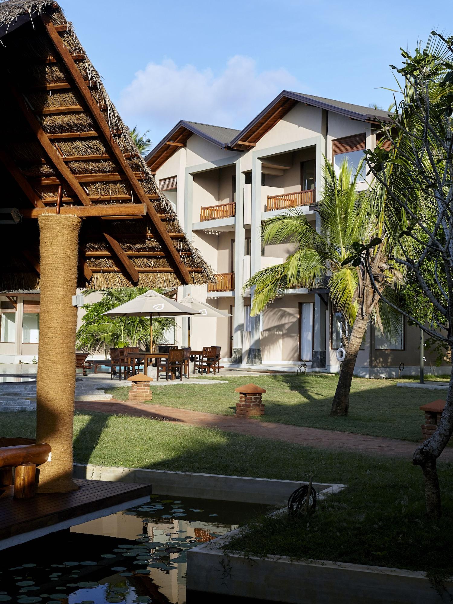 Amaranthe Bay Resort & Spa Triquinimale Exterior foto