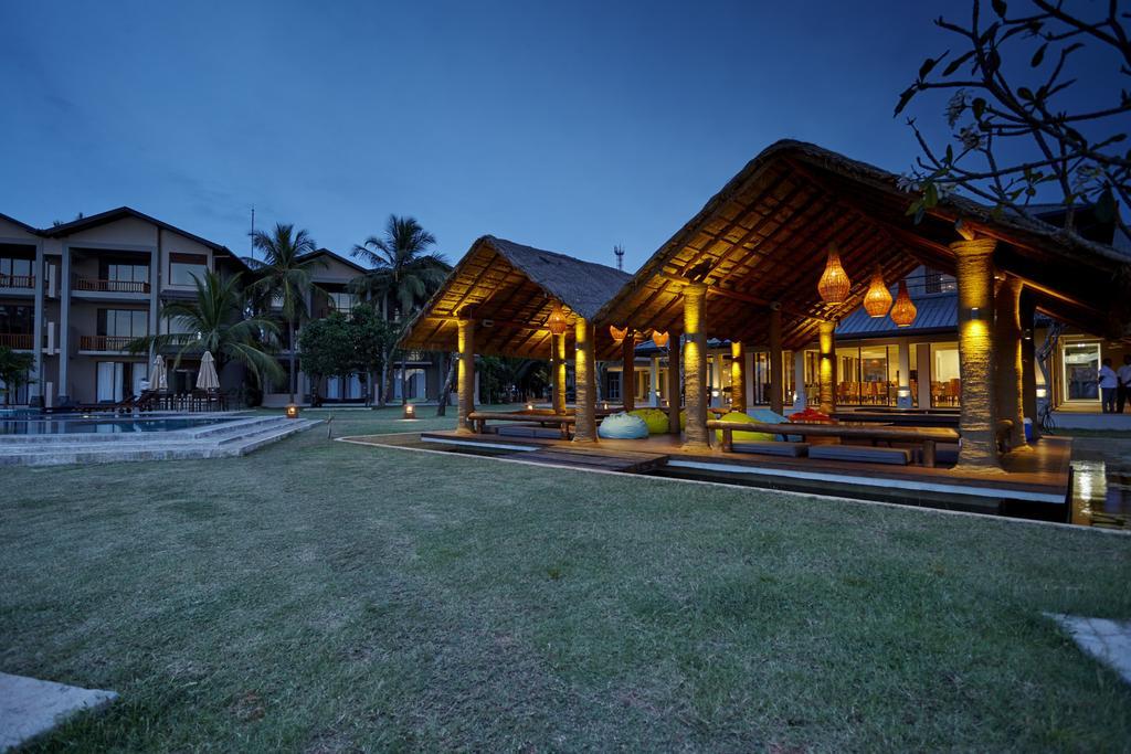 Amaranthe Bay Resort & Spa Triquinimale Exterior foto